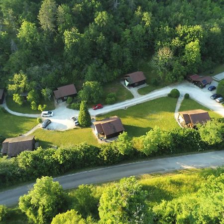 La Roche Du Moulin Villa Saint-More Exterior photo